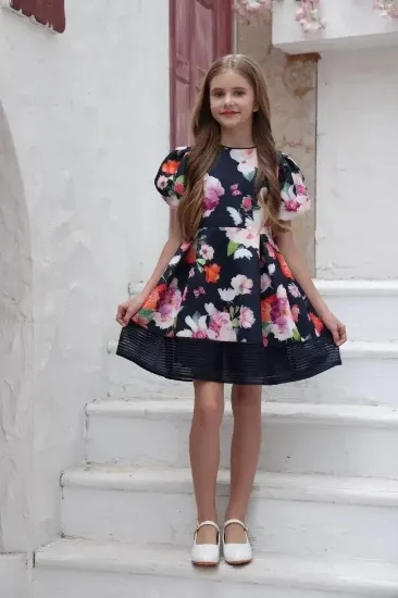 صورة فستان بناتي مشجر قصير